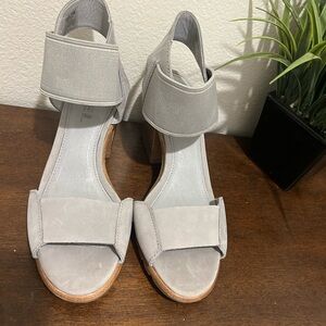 Sorel Nadia Dove Grey Sandals Nubuck Leather Ankle Strap Block Heel Lug Sole 8